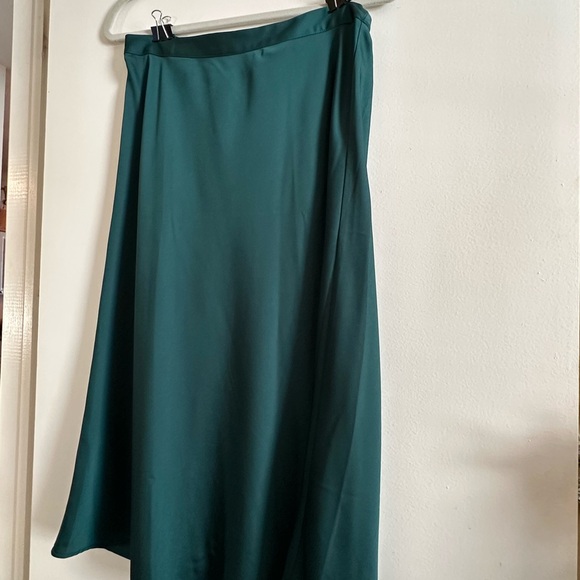NWT Green midi skirt Jcrew Factory - Picture 6 of 6
